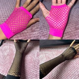 Double pack of black and pink distressed fashion gloves
